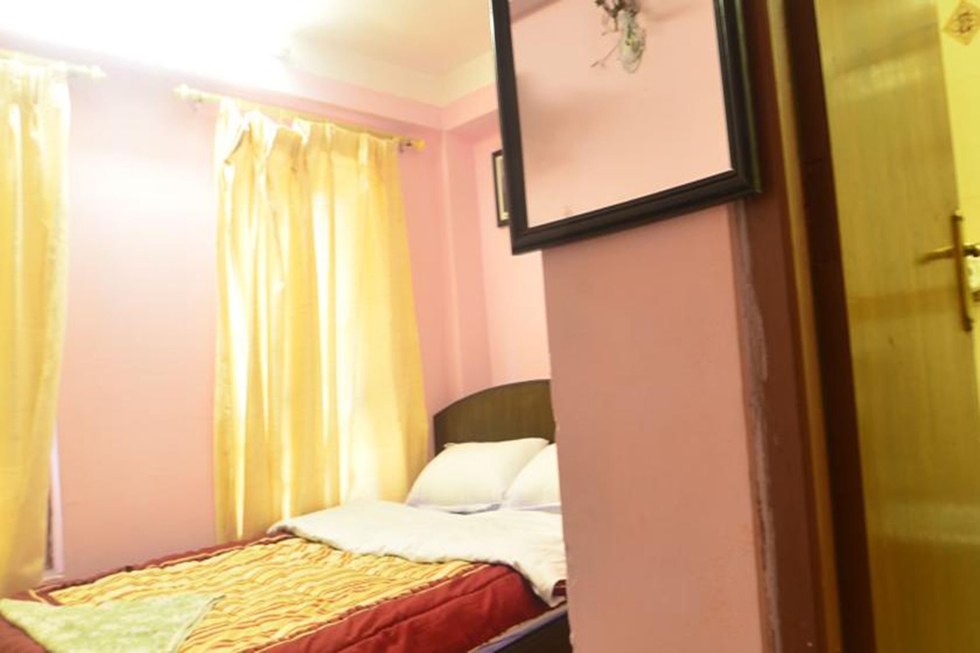 Heart Of Bhaktapur Guest House Экстерьер фото